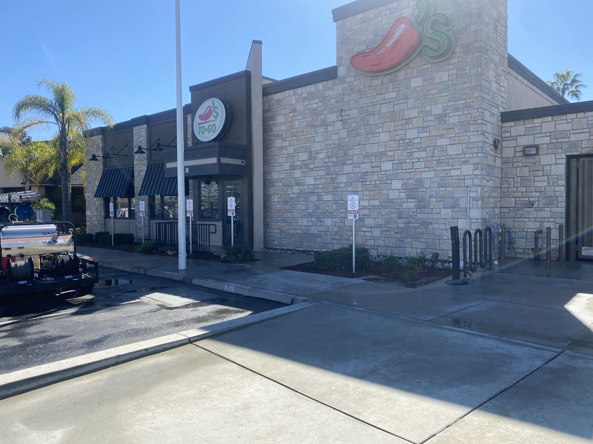 Chilis bar and grill dumpster pad cleaning long beach ca